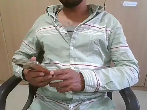 Ishan003 online show from 03/14/25, 10:39