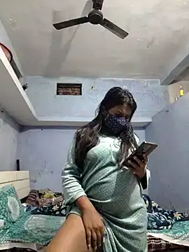 Priya Strip online show from 01/10/25, 07:54