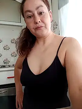 Snapshot of RamyLove36 chatting on 01/09/25, 03:12 RamyLove36 online show from 01/09/25, 03:12