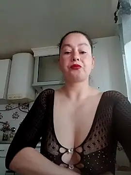 Snapshot of RamyLove36 chatting on 03/04/25, 09:29 RamyLove36 online show from 03/04/25, 09:29