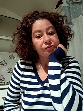 Snapshot of RamyLove36 chatting on 11/04/25, 04:22 RamyLove36 online show from 11/04/25, 04:22