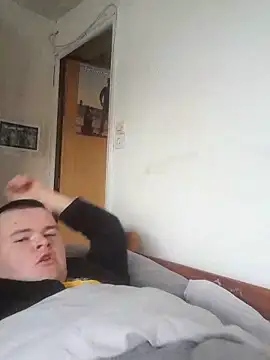 Snapshot of clemhotxxxx chatting on 03/12/25, 12:04 clemhotxxxx online show from 03/12/25, 12:04