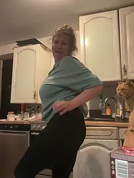 Snapshot of Yanacool007 chatting on 03/15/25, 10:00 Yanacool007 online show from 03/15/25, 10:00