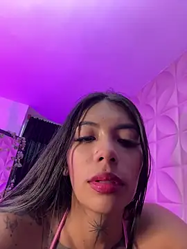 Snapshot of NattGomez chatting on 09/20/25, 10:44 NattGomez online show from 09/20/25, 10:44