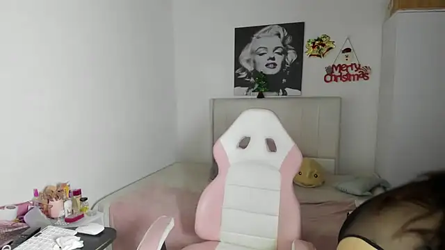 playsecrets online show from 12/31/24, 05:40