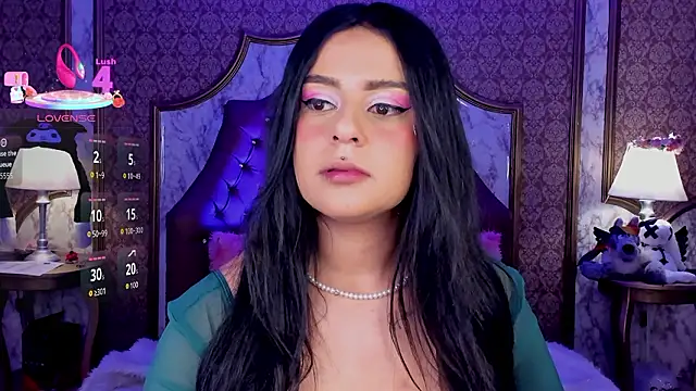 Snapshot of SoffiQueen chatting on 03/14/26, 01:38 SoffiQueen online show from 03/14/26, 01:38