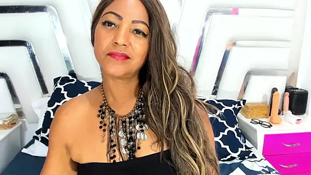 SaraaJhons online show from 03/07/25, 11:49