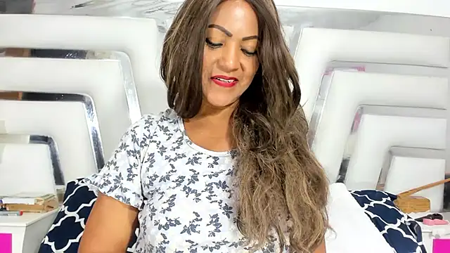 SaraaJhons online show from 03/10/25, 07:07