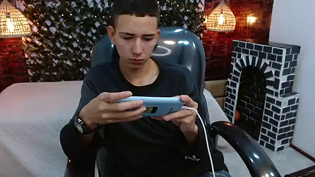 Snapshot of JackSwan18 chatting on 12/03/24, 12:49 JackSwan18 online show from 12/03/24, 12:49