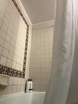 Snapshot of Insaneskillzz69 chatting on 10/09/25, 08:23 Insaneskillzz69 online show from 10/09/25, 08:23