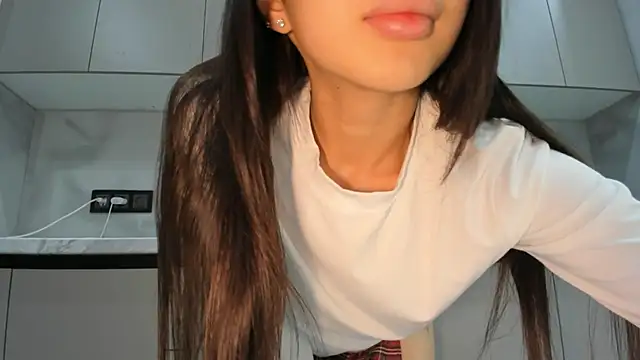 Mia Meow  online show from 11/24/25, 02:22