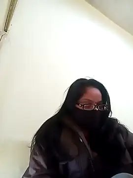 Snapshot of heenage chatting on 12/31/24, 06:59 heenage online show from 12/31/24, 06:59