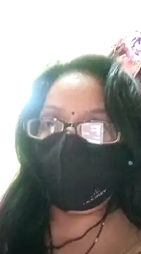 Snapshot of heenage chatting on 12/31/24, 10:04 heenage online show from 12/31/24, 10:04