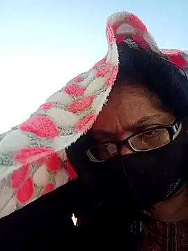 Snapshot of heenage chatting on 01/18/25, 10:06 heenage online show from 01/18/25, 10:06