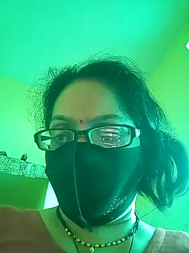 Snapshot of heenage chatting on 02/13/25, 05:58 heenage online show from 02/13/25, 05:58