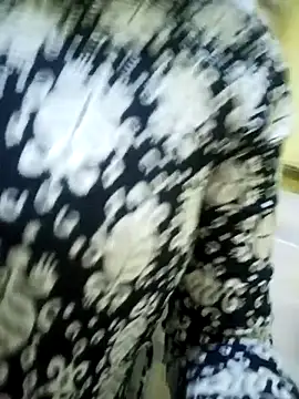 Snapshot of heenage chatting on 02/25/25, 05:04 heenage online show from 02/25/25, 05:04