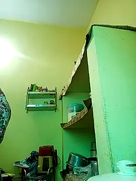 heenage online show from 02/27/25, 11:10