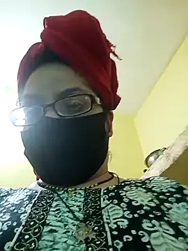 Snapshot of heenage chatting on 03/06/25, 07:57 heenage online show from 03/06/25, 07:57