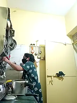 Snapshot of heenage chatting on 03/20/25, 02:53 heenage online show from 03/20/25, 02:53