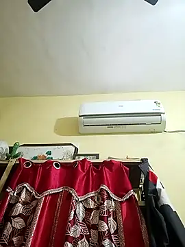 Snapshot of heenage chatting on 01/14/26, 04:29 heenage online show from 01/14/26, 04:29