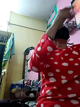 Snapshot of heenage chatting on 01/17/26, 05:01 heenage online show from 01/17/26, 05:01