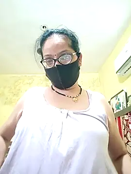 heenage online show from 05/11/26, 05:46
