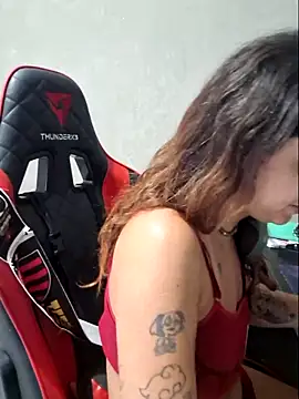 Snapshot of luuhcat09 chatting on 02/02/26, 07:01 luuhcat09 online show from 02/02/26, 07:01