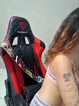 Snapshot of luuhcat09 chatting on 02/24/26, 02:37 luuhcat09 online show from 02/24/26, 02:37