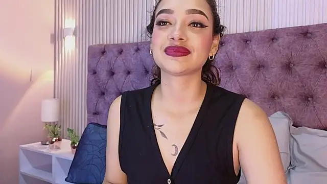 EMILYY FOXY online show from 10/20/25, 07:58