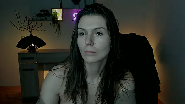 Snapshot of EricaPowers chatting on 12/19/24, 09:29 EricaPowers online show from 12/19/24, 09:29