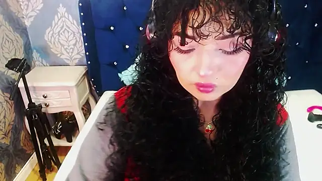 Sofiacowperx online show from 06/26/26, 02:27