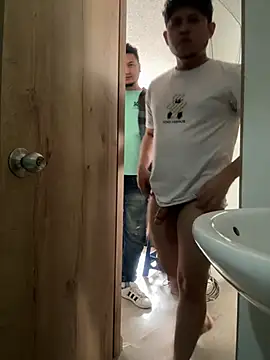 Snapshot of 2457m chatting on 04/06/26, 06:53 2457m online show from 04/06/26, 06:53