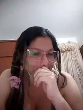 Carliina Soussa online show from 12/14/25, 02:06