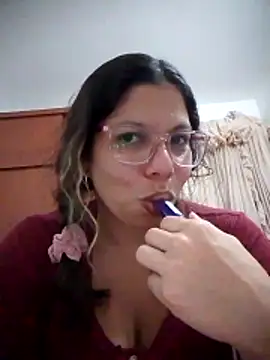 Carliina Soussa online show from 12/15/25, 11:53