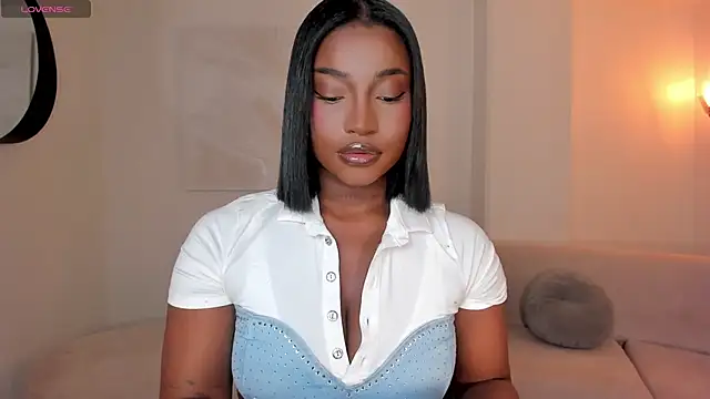 SavannahStorm online show from 06/13/26, 07:56