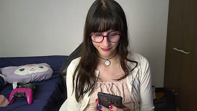 Snapshot of Alice_love29 chatting on 01/07/25, 01:38 Alice love29 online show from 01/07/25, 01:38