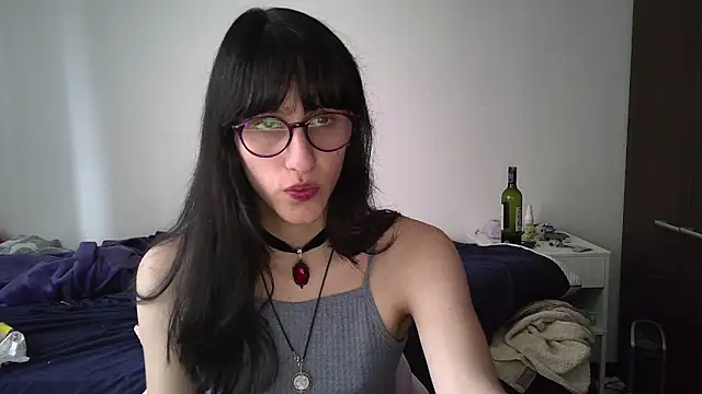 Snapshot of Alice_love29 chatting on 02/13/25, 08:45 Alice love29 online show from 02/13/25, 08:45