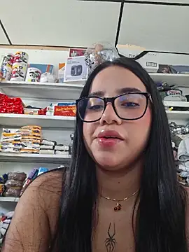 Snapshot of Katia_sweetx chatting on 05/07/26, 12:43 Katia sweetx online show from 05/07/26, 12:43