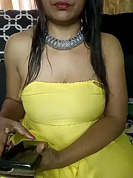Snapshot of Cute_Kritika chatting on 02/16/25, 06:21 Cute Kritika online show from 02/16/25, 06:21