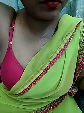 Snapshot of Cute_Kritika chatting on 09/09/25, 04:45 Cute Kritika online show from 09/09/25, 04:45
