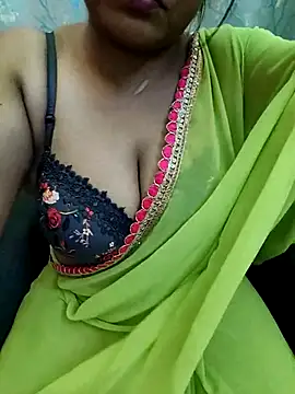 Snapshot of Cute_Kritika chatting on 10/07/25, 04:53 Cute Kritika online show from 10/07/25, 04:53