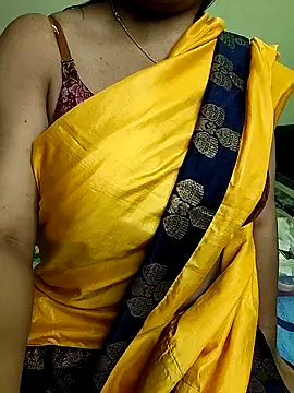 Snapshot of Cute_Kritika chatting on 02/14/26, 04:31 Cute Kritika online show from 02/14/26, 04:31