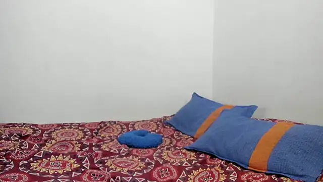 Nathaly love96 online show from 12/24/24, 12:11