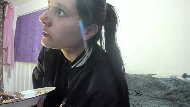 Nathaly love96 online show from 09/24/25, 10:02