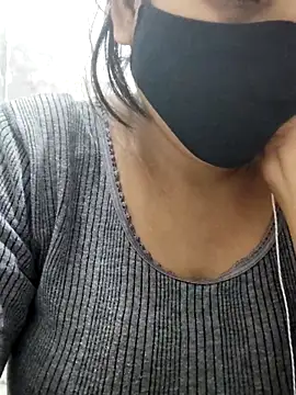 illay love online show from 12/04/25, 04:59