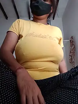 illay love online show from 06/12/26, 04:44