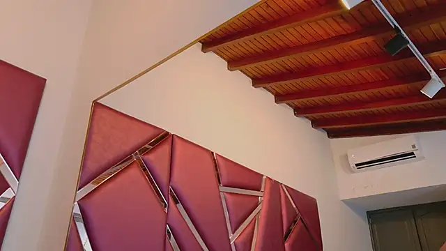 Adel Nesbiit online show from 02/25/25, 10:39