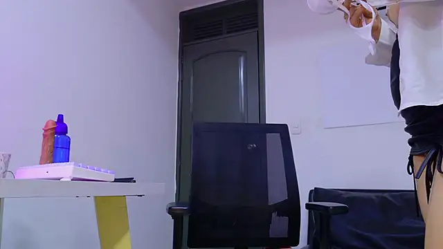 Adel Nesbiit online show from 02/27/25, 11:15