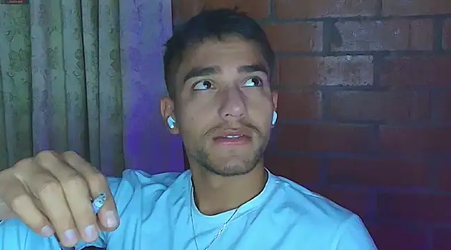 Leandro valenzuela online show from 02/05/25, 04:27