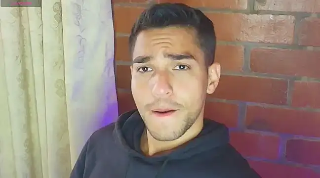 Leandro valenzuela online show from 02/14/25, 02:23